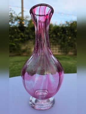 Vintage Pink Swirl Art Glass Vase Hand Blown Bulb Vase 9.5”